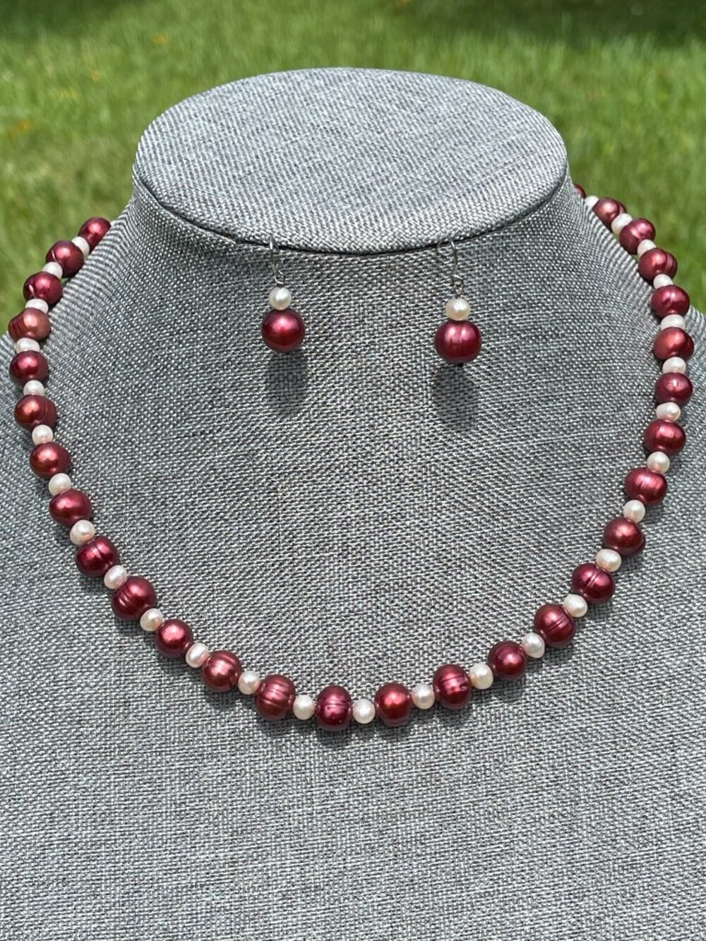 IPS Imperial Pearl Syndicate Red and White Pearl Necklace and Earring Set